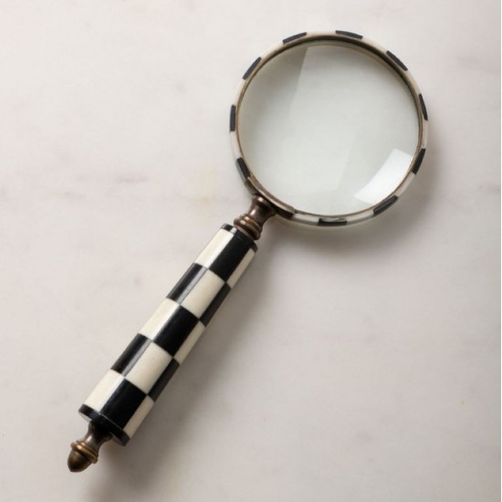 Bone:horn magnifying glass